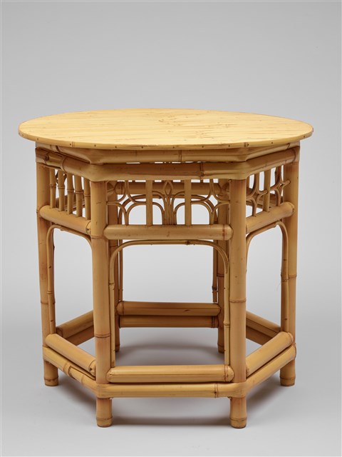 竹製六角桌